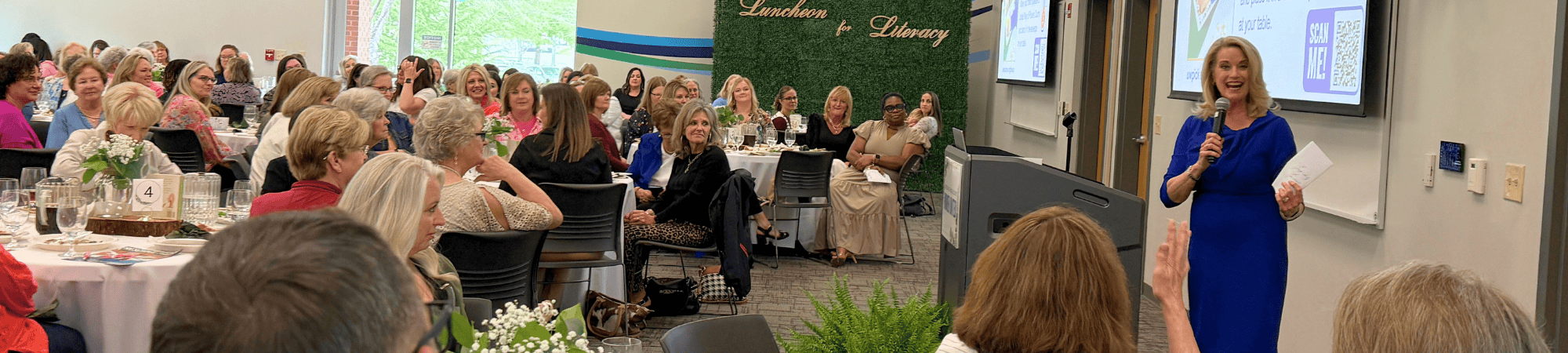 Jane Robelot addresses the sold out crowd at the Luncheon for Literacy