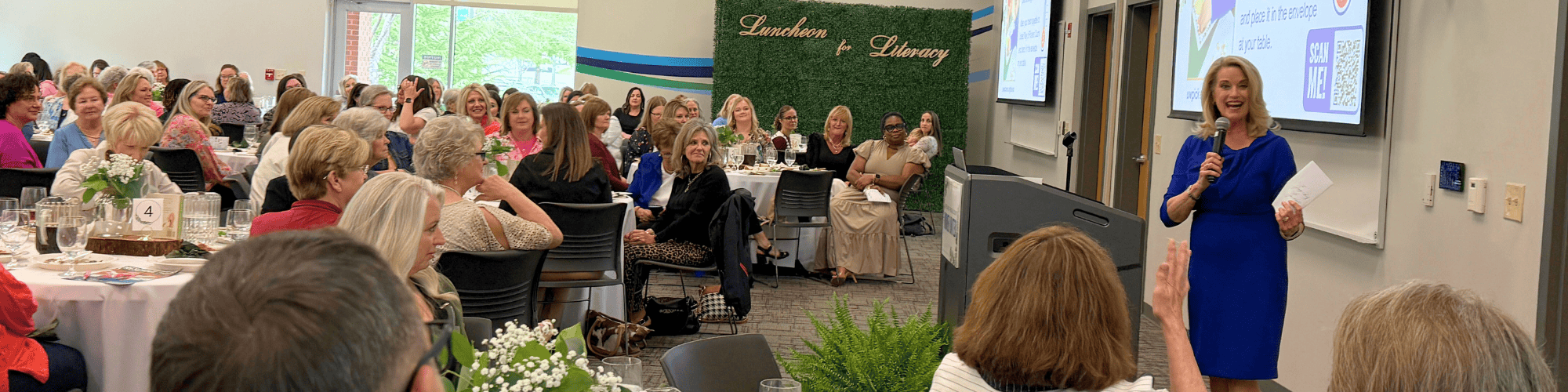Jane Robelot addresses the sold out crowd at the Luncheon for Literacy